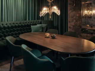Yksityinen lounge VIP-illallista varten
